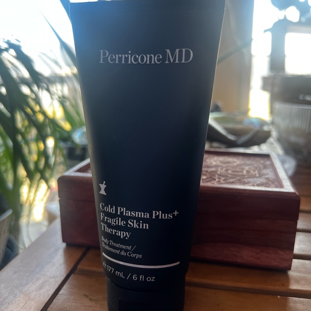 Perricone MD Cold Plasma Plus+ Therapy